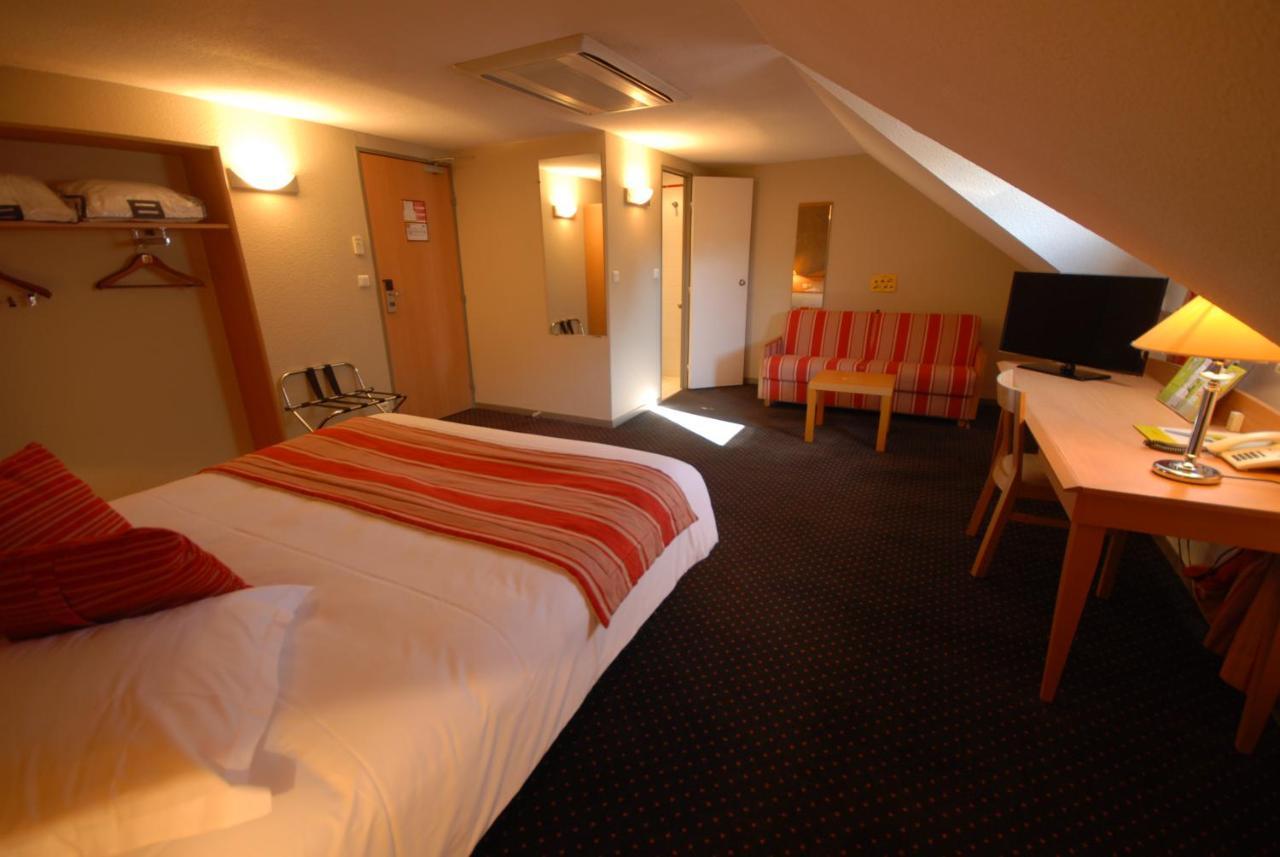 Logis Hotel L'Oree De Chartres - Barjouville Εξωτερικό φωτογραφία