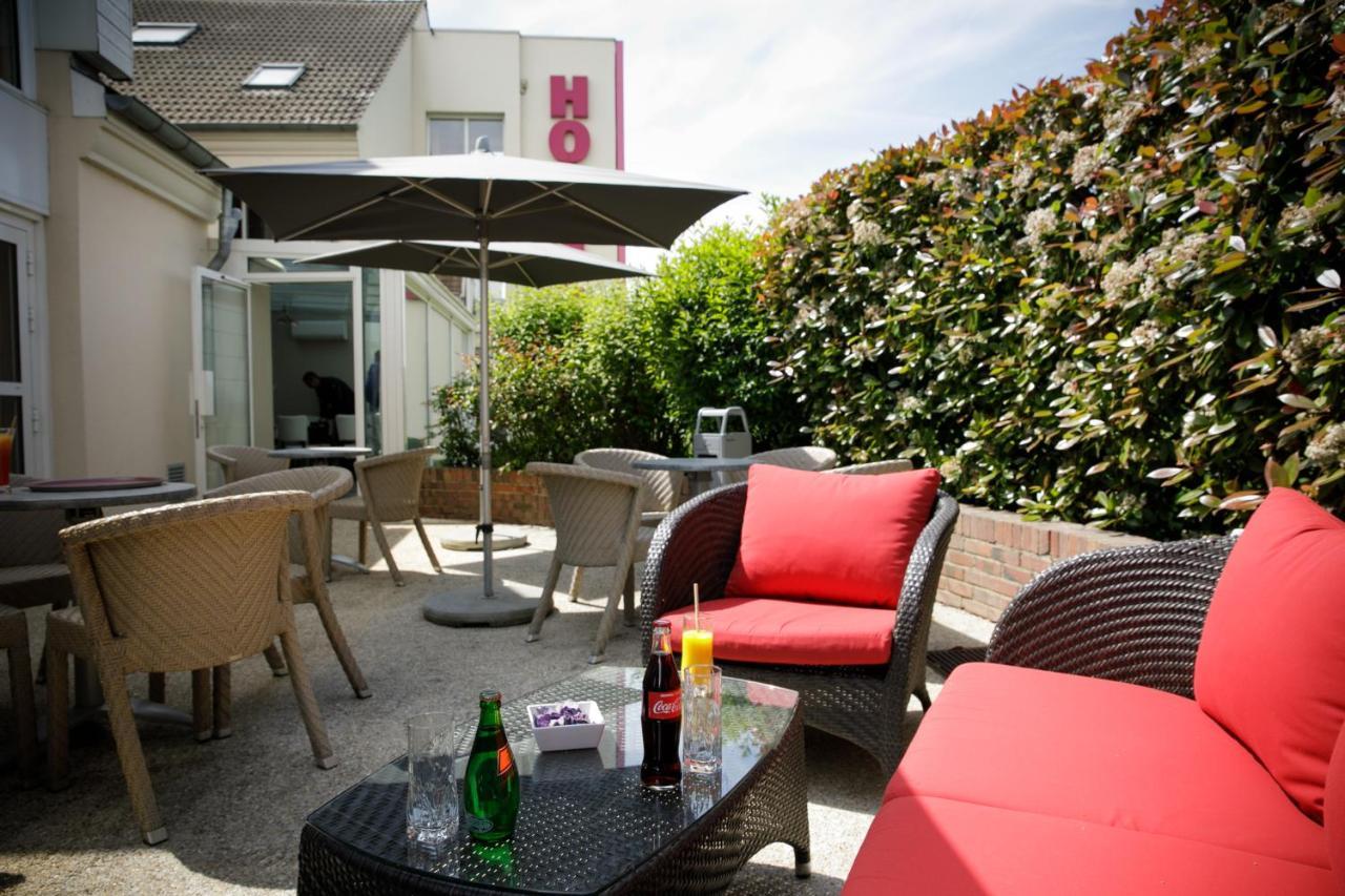 Logis Hotel L'Oree De Chartres - Barjouville Εξωτερικό φωτογραφία