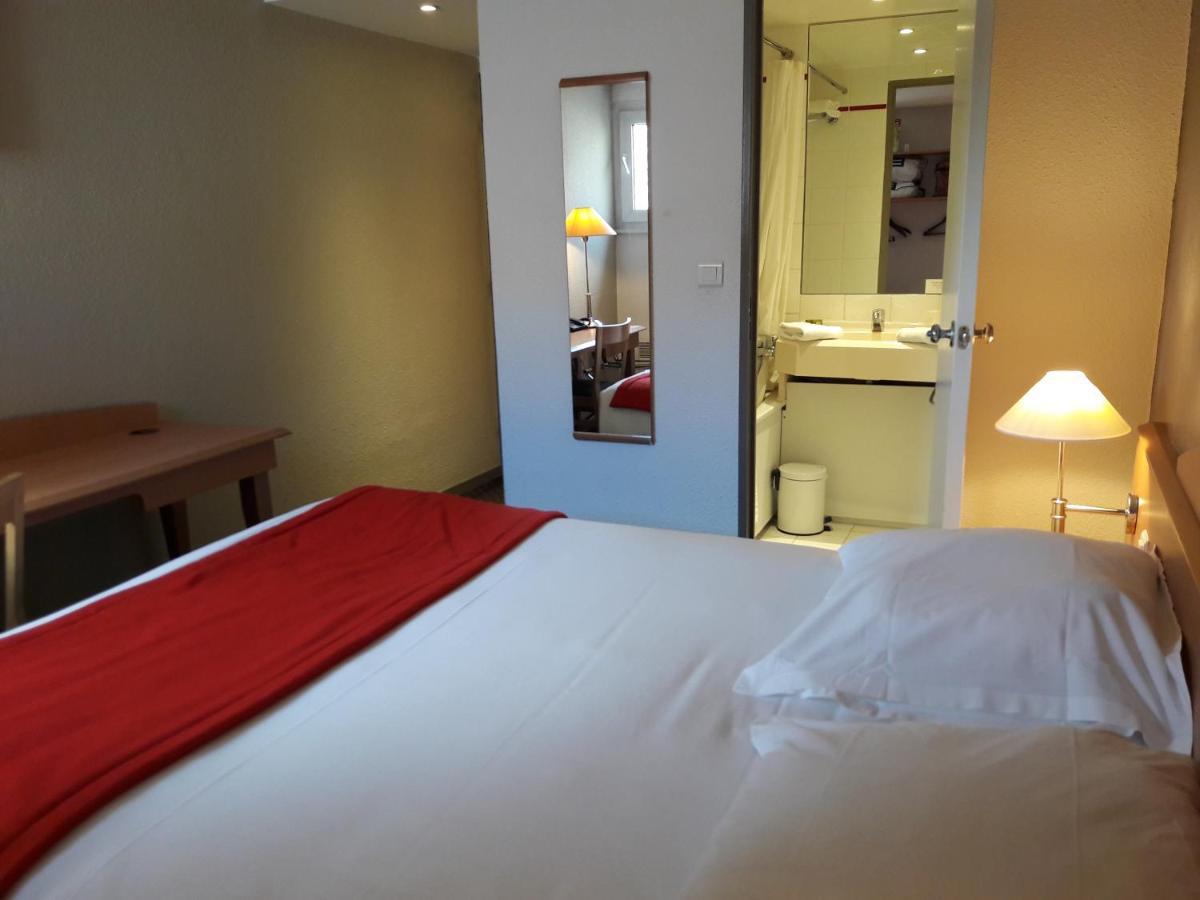 Logis Hotel L'Oree De Chartres - Barjouville Εξωτερικό φωτογραφία