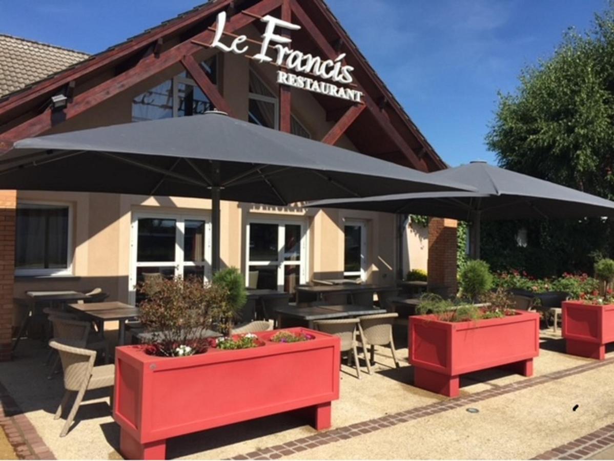 Logis Hotel L'Oree De Chartres - Barjouville Εξωτερικό φωτογραφία