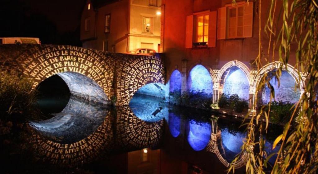 Logis Hotel L'Oree De Chartres - Barjouville Εξωτερικό φωτογραφία