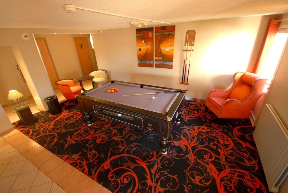 Logis Hotel L'Oree De Chartres - Barjouville Εξωτερικό φωτογραφία