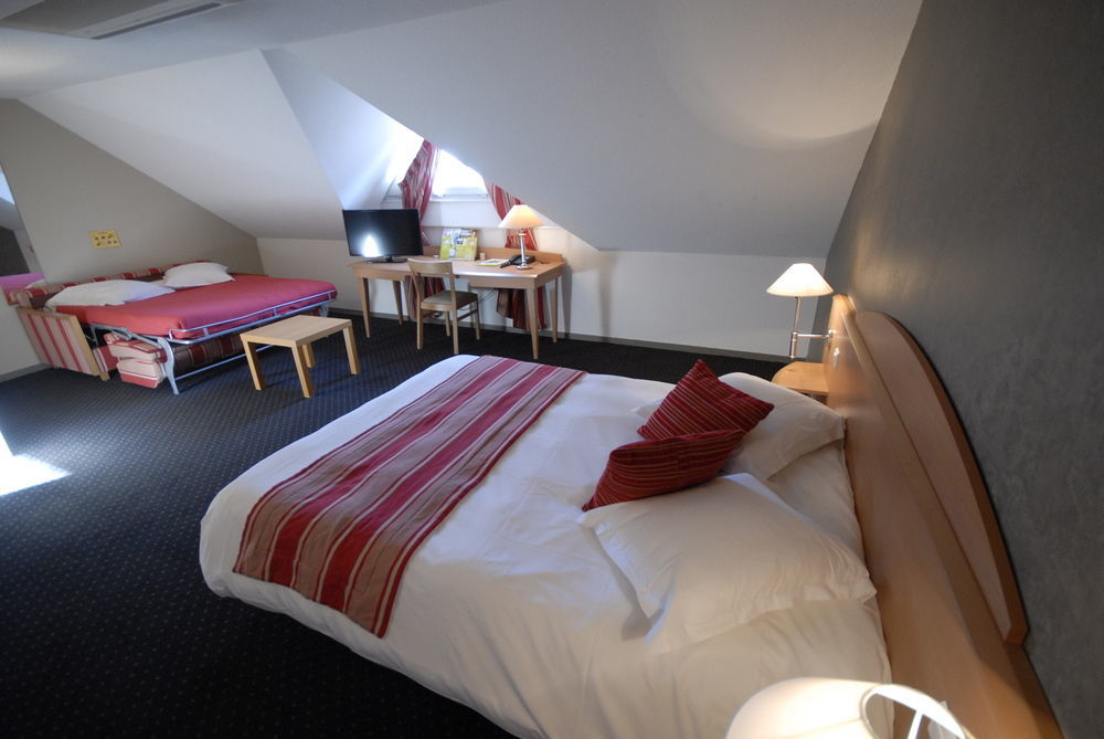 Logis Hotel L'Oree De Chartres - Barjouville Εξωτερικό φωτογραφία